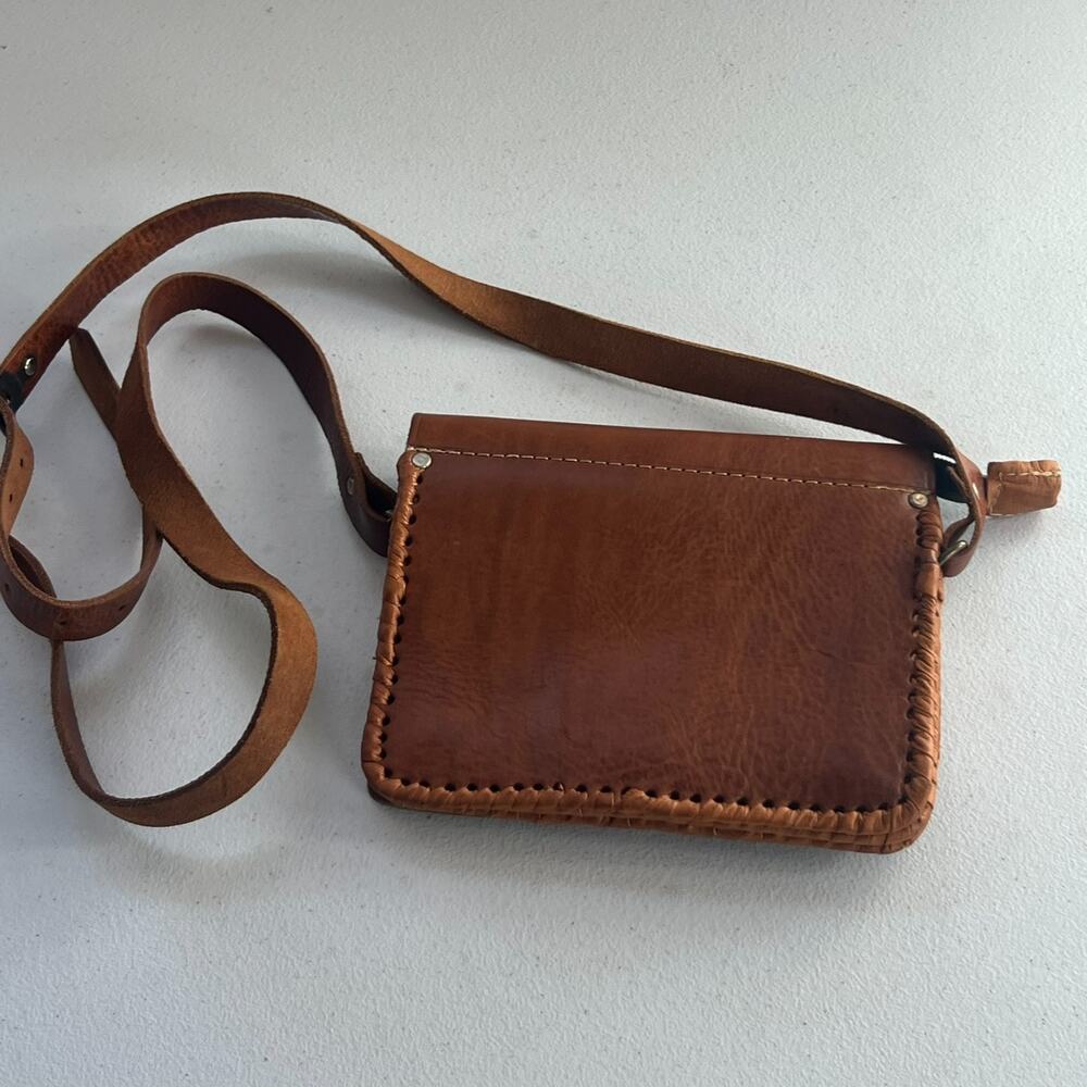 Handcrafted Leather Adjustable Shoulder Bag Tooled Floral Patterns - Picture 7 of 14